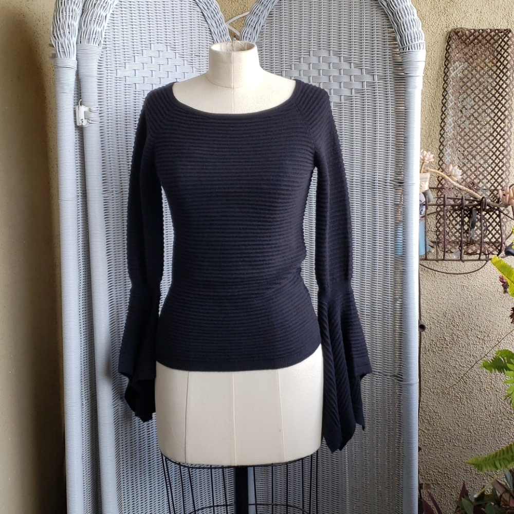 Marciano  blk wool gorgeous sweater